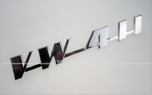 Schriftzug "VW 411"